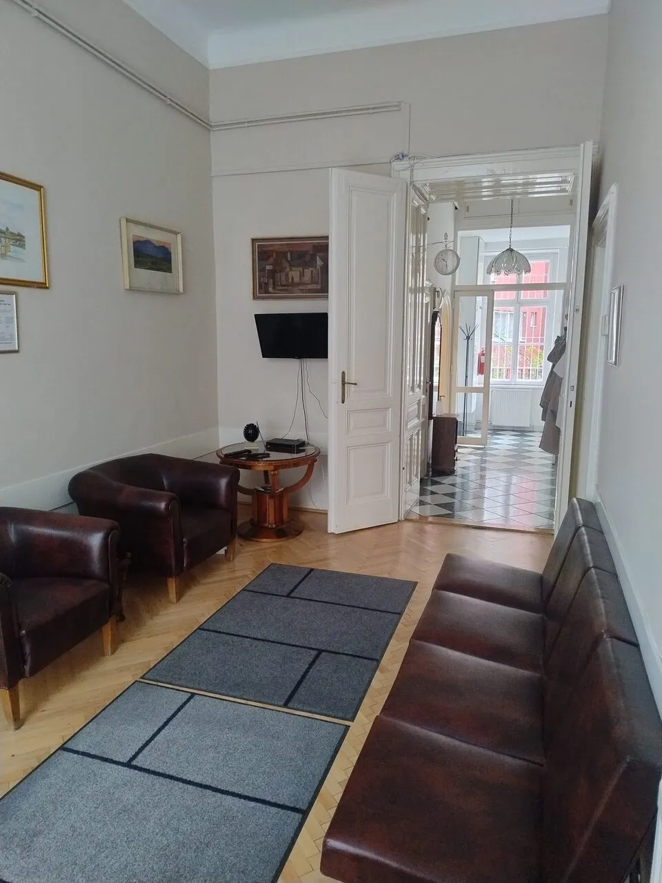 A Margit körúti rendelő világos fogadótere